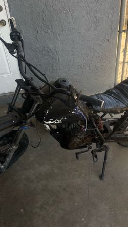 Bike works, runs rough but turns on and rides PROJECT BIKE!!!!!! 350 New carb Throttle gets stuck but works.