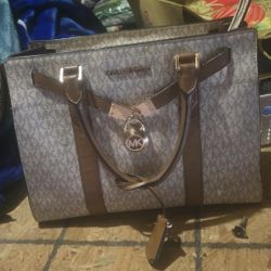 BEAUTIFUL BAG MICHAEL KORS VERY GOOD CONDITION 