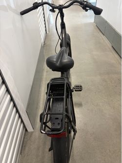 Momentum e-bike