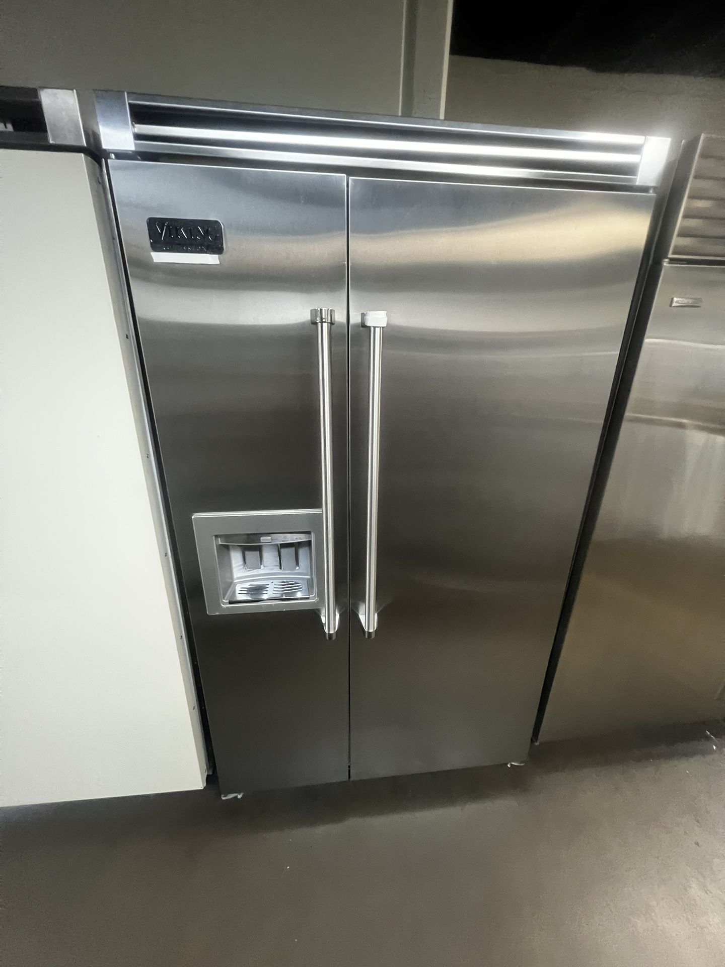 VIKING 48”WIDE BUILT IN STAINLESS STEEL REFRIGERATOR 