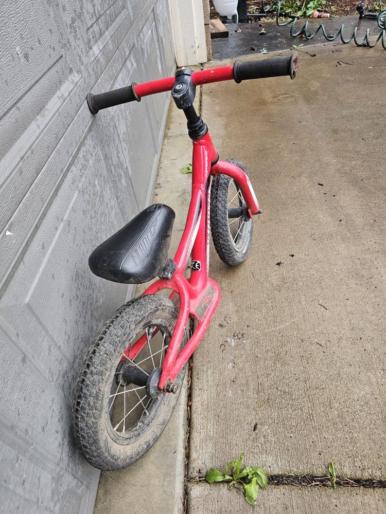 Specialized Strider Kids Bike 12