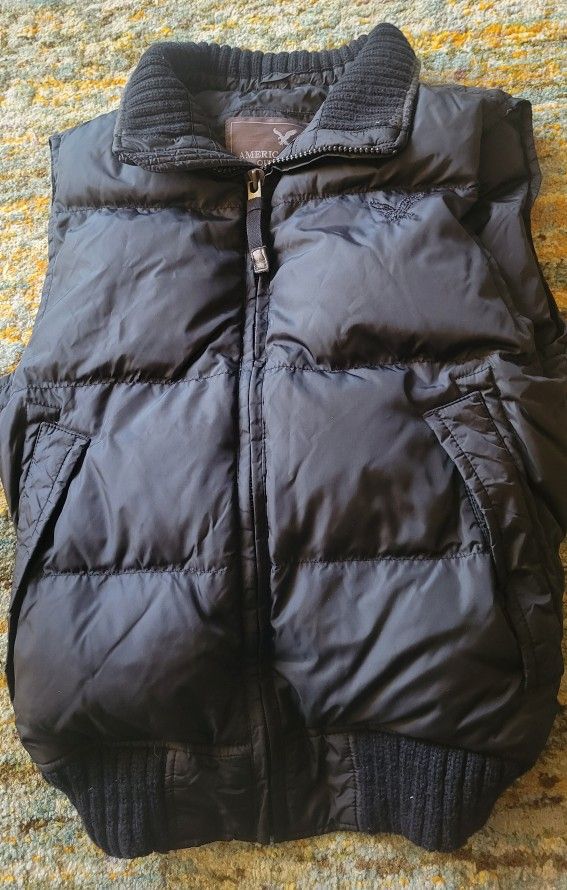 American Eagle L Down Puffer Vest, Black