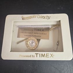 Timex Quartz Movement Metal Gold Finish Fishing Theme Desk Clock