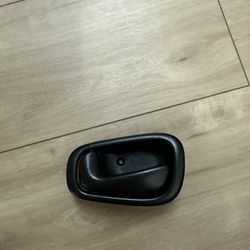 Toyota Corolla 2001 Driver Side Inside Door Handle 