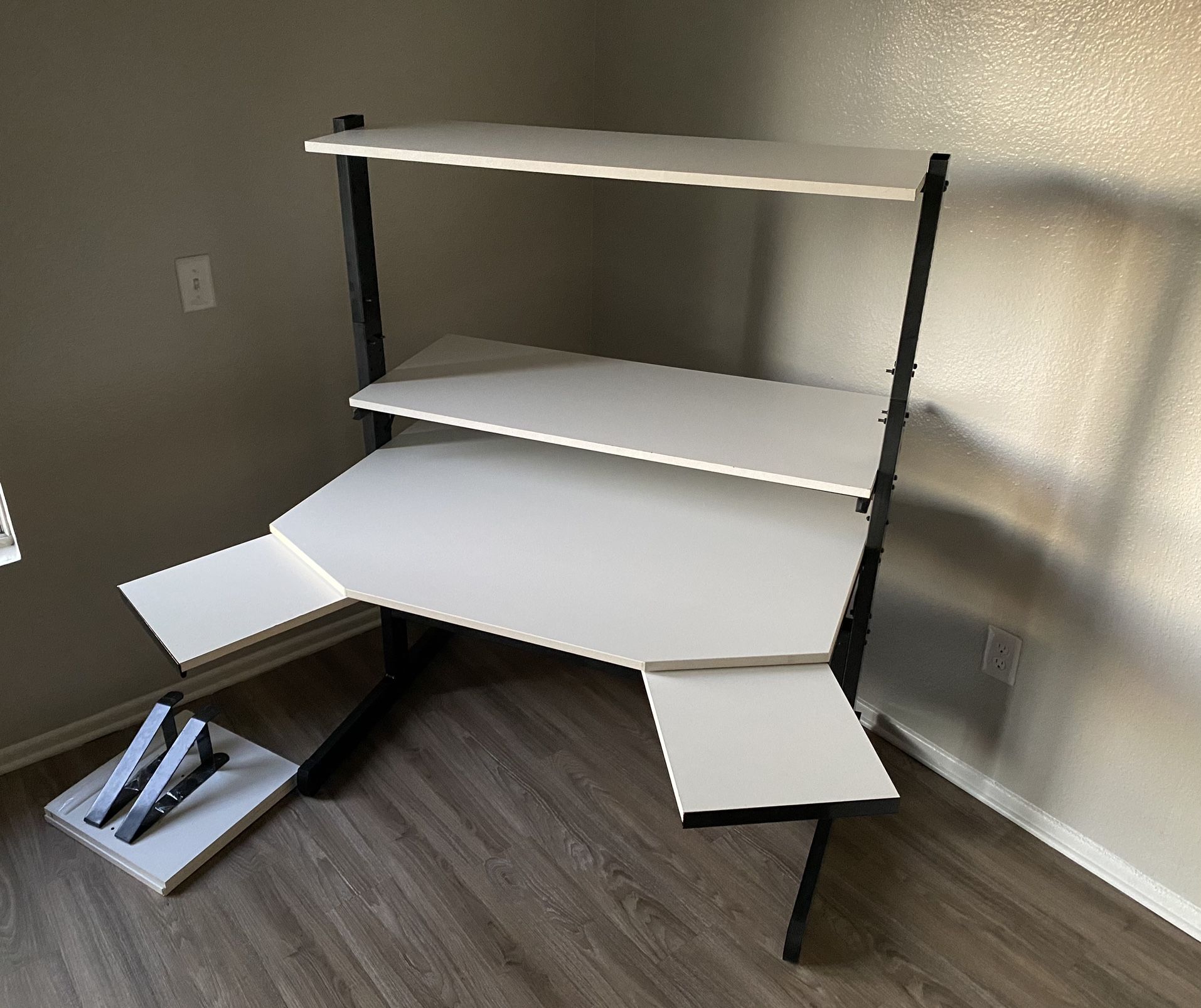 IKEA Jerker Desk for Sale in Riverside, CA OfferUp