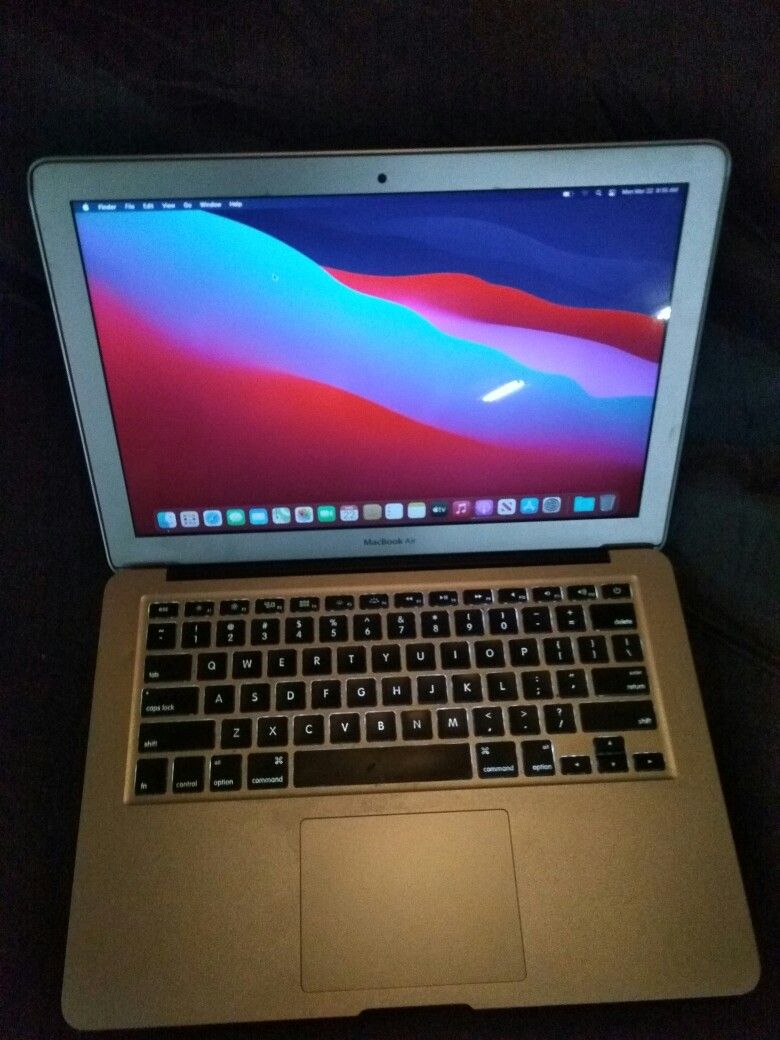MacBook. Air 13 Laptop Working Fine