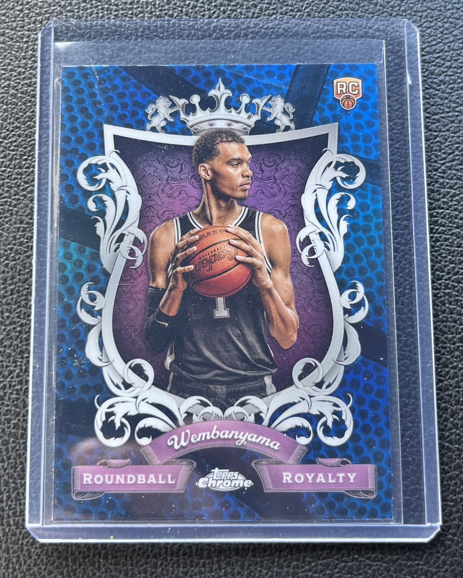 2024 Topps Chrome Victor Wembanyama Roundball Royalty Blue Refractor