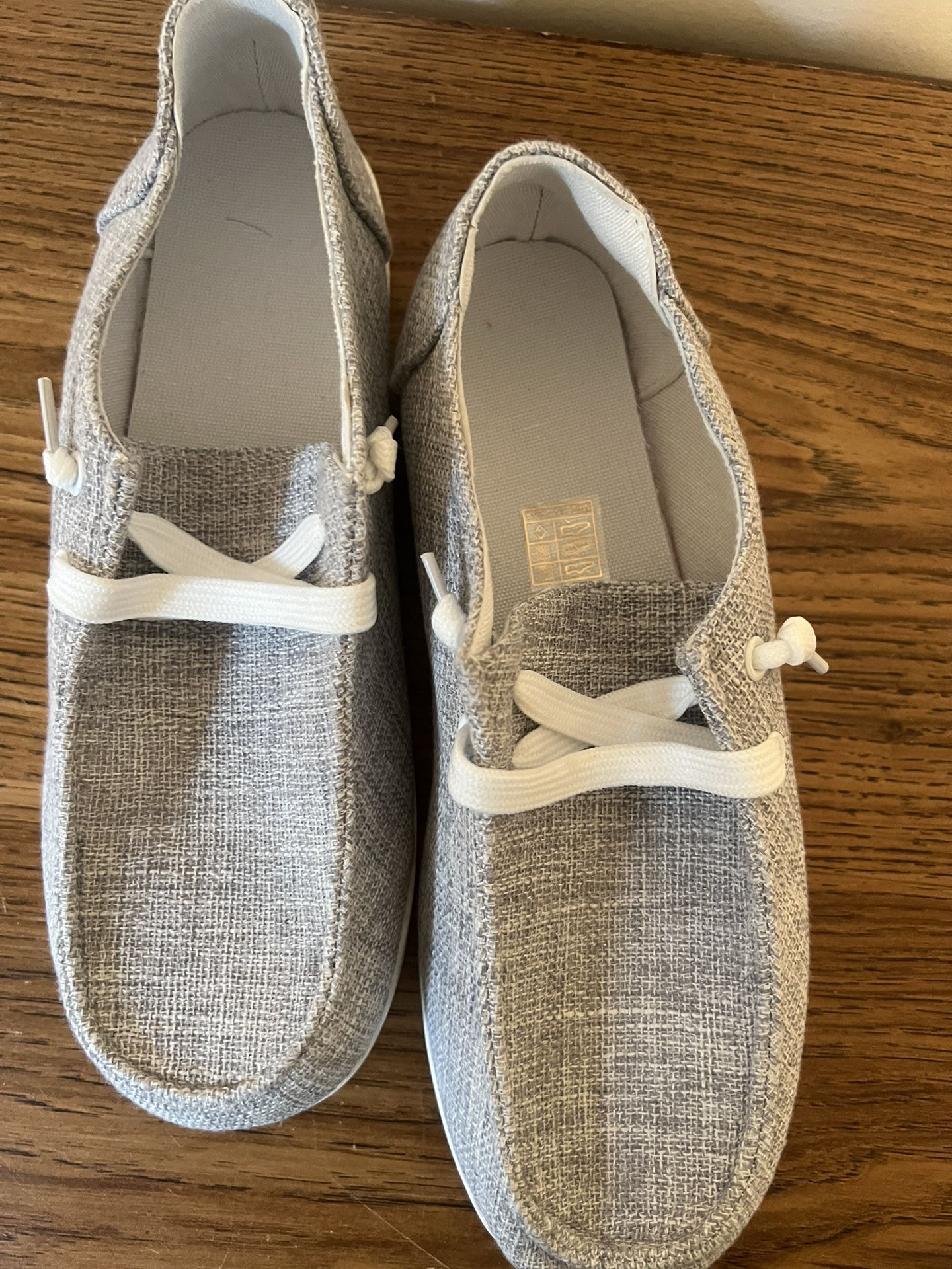 Women’s Gray Canvas Deck Shoes Size 8 #1135