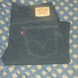 505-LEVI'S STRAIGHT CO.