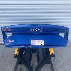 2010 2016 AUDI A5 S5 TRUNK DECK LID OEM