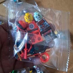 Make It Blocks For Legos 24 Minifigures 