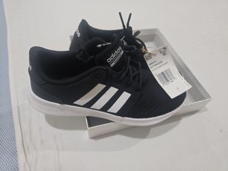 Adidas women shoe