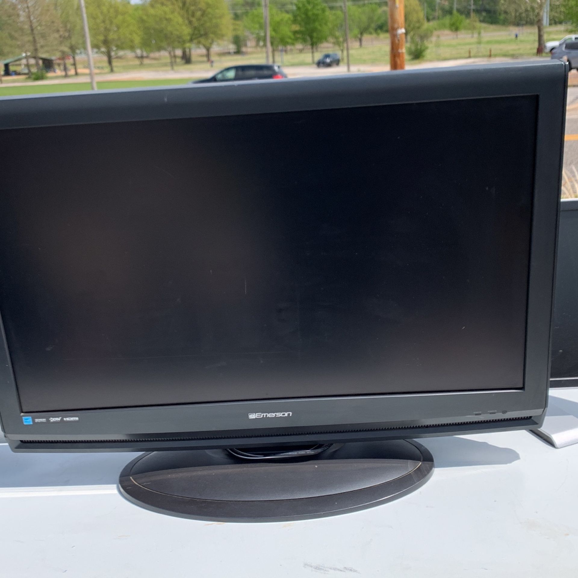 Emerson Tv Hdm Wery Good 50$