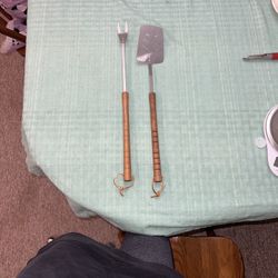 Millstone Vintage Stainless Steel Wood Handle Pierced Spatula and Fork ~18”. Handle on fork is a lil more worn. Has tarnish/scratches from use/age 