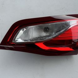 Oem Chevy Equinox Rear Passenger Combination Lamp