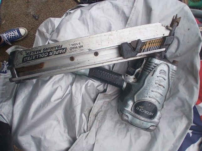 Hitachi Nail Gun