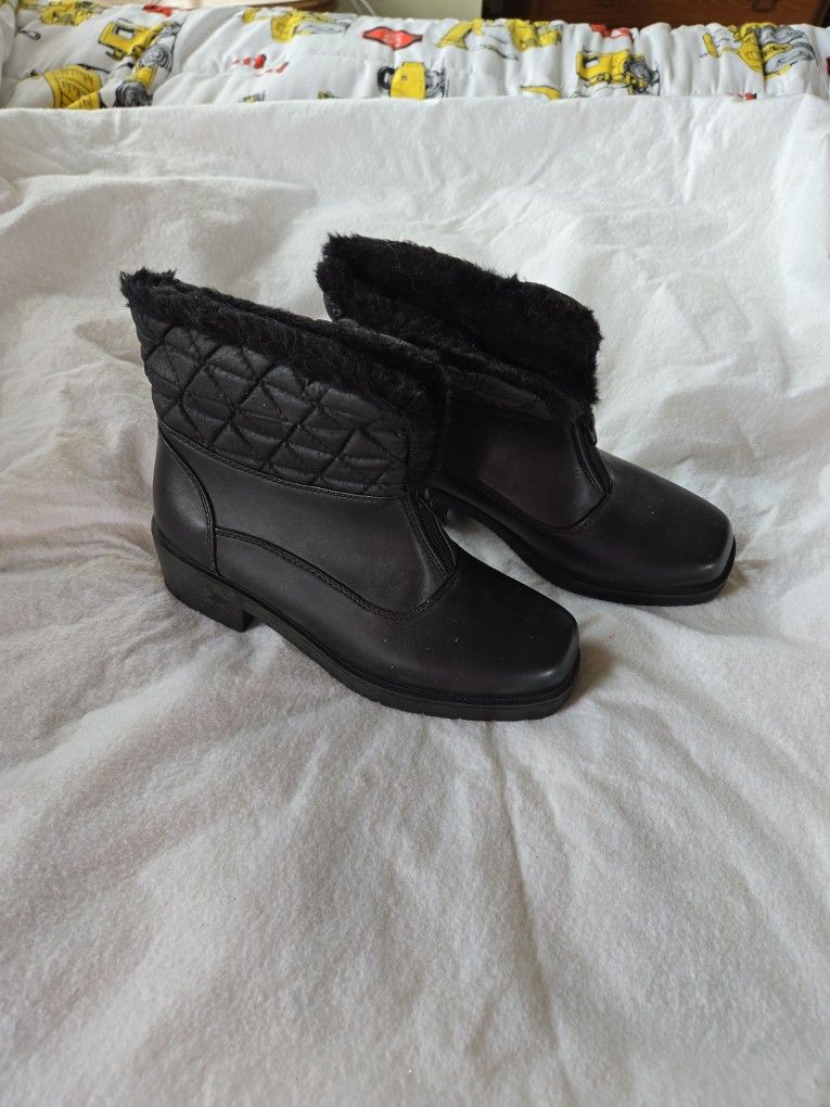 Athletech Black Zip Booties 