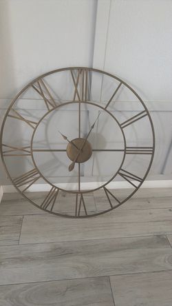 Gold clock