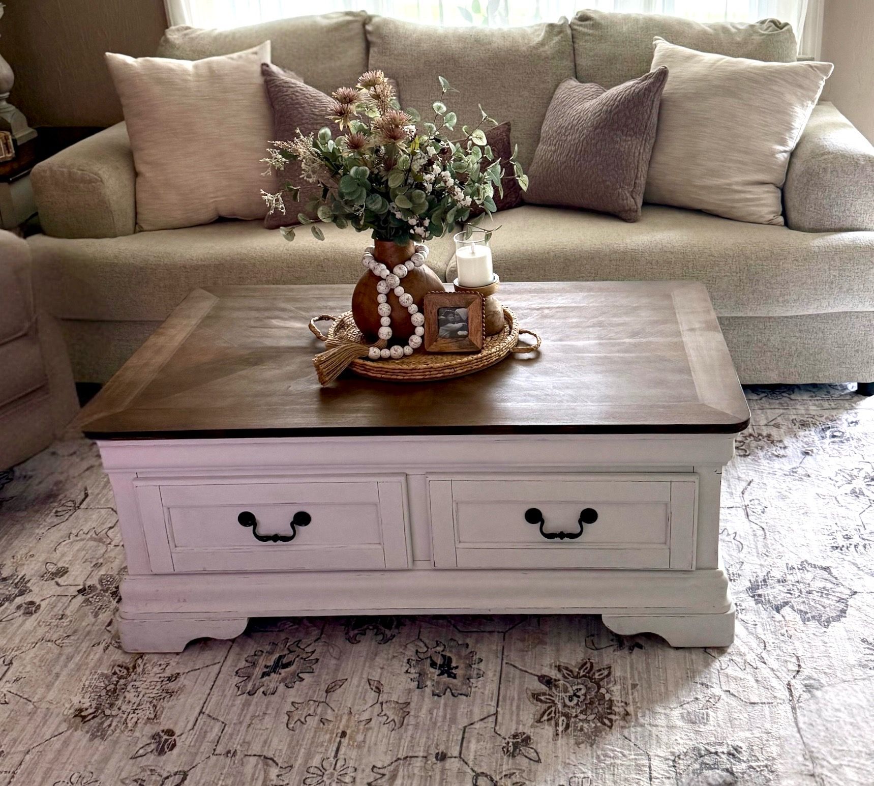 COFFEE TABLE