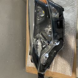 2014-2016 Toyota Corolla Left Headlight 