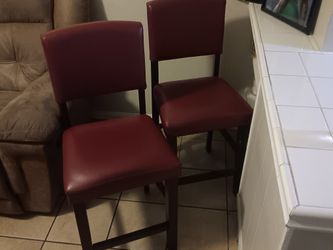 Eloquent Chairs Frm BOBs FURNITURE