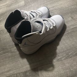 Selling Jordan 11 Retro Legend Blue