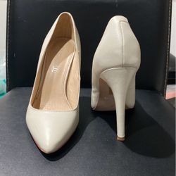 Beige Pumps