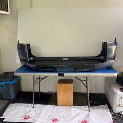 2014-2023 TOYOTA 4RUNNER REAR BUMPER COVER OEM BLACK