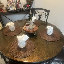 Dinning Room Table And Chairs