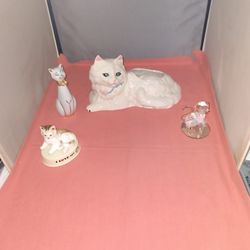 Lot 1  Cat Planter And Figurines 