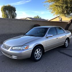 1999 Toyota Camry 