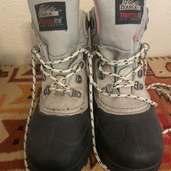 Women’s Hiking Boots Size 8