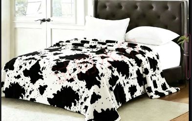 Cow print flannel blanket brand new queen size
