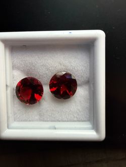 Matched Pair of Red Garnets – Round Faceted Loose Gemstones