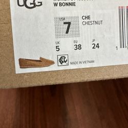 New Women UGG Loafers Size 7