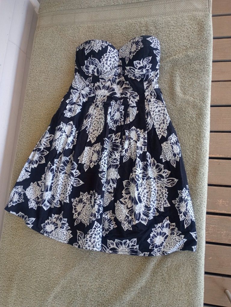 Derek Heart Dress Small Black/White Floral Strapless Short Stretch