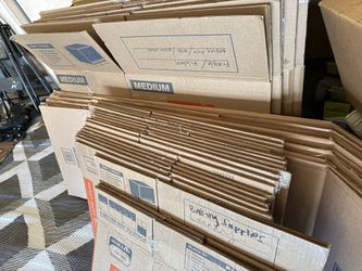 Moving boxes - great condition