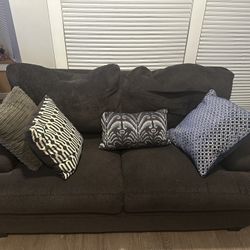 Sofa And Love Seat Set W Pillows 