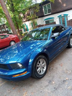 Blue 06 Mustang Deluxe Convertible