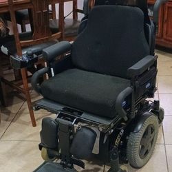 Invacare Motorized Chair