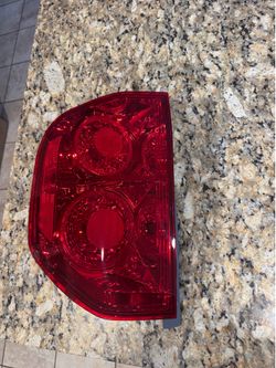 Honda pilot tail light