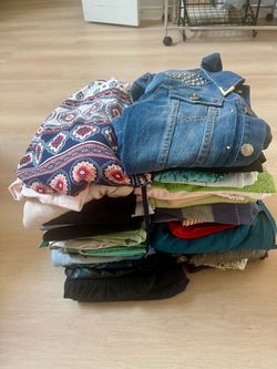 40pcs Assorted women Clothing Bundle