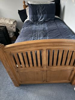 YOUNG AMERICA BY STANLEY TWIN BEDROOM FURNITURE 