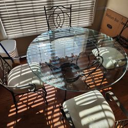 Round Glass Top Table And Chairs 