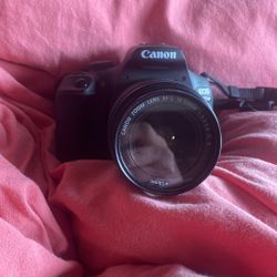 Canon EOS Rebel T7
