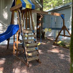 Play Structure - GLEN OWNERS ONLY