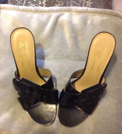 New Authentic Donald J Pliner Heels!