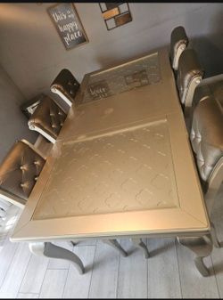 Dinning Room Table