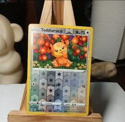 Teddiursa 126/203 Pokemon Evolving Skies Rev Reverse Holo NM