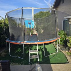 14' Trampoline 